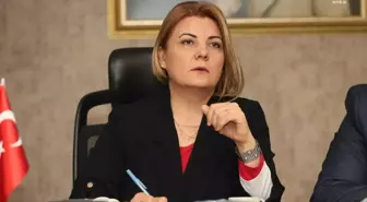 İzmit Belediyesi'nin Deprem Bölgelerinde Çadırkent Kurmaya Yönelik Çalışmaları Sürüyor