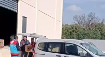 Kuşadası Kaymakamlığı depremzede ailelere desteğini sürdürüyor