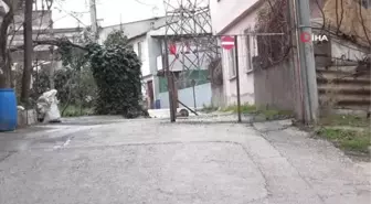 Tapulu arazisini kapattı, sokağa giren geri dönüyor