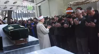 Taner Savut, son yolculuğuna uğurlandı