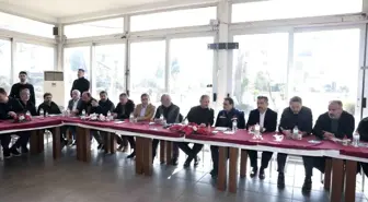 Başkan Savran, AK Partili Belediye Başkanları İstişare ve Değerlendirme Toplantısına katıldı