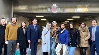 ABD'li model Bella Hadid'den depremzedelere yardım