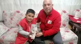 10 yaşındaki İbrahim, kumbarasındaki harçlığını depremzedelere bağışladı