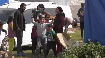 Savaş ve Deprem Mağduru Suriyeli Kadınlar, Çocuklarıyla Barınabilecekleri Çadır İstiyor