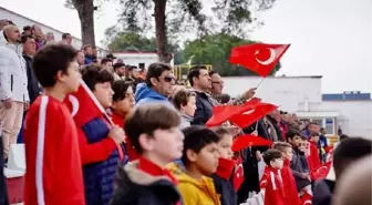Ayvalıkgücü ve Edremit depremzedeler için sahada
