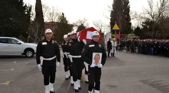 Polis memuruna hüzünlü veda