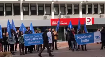 Sol Parti'den Kızılay Önünde Protesto: 'Elinde Kamu Yararı İçin Tuttuğu Bütün Malzemeleri Utanmadan Satmış'