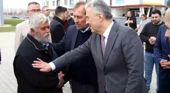 Vali Erol Ayyıldız KYK yurdunda kalan depremzedeleri ziyaret etti