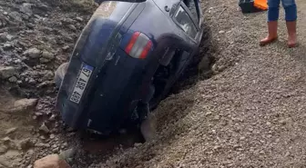 Yayla yolunda kontrolden çıkan otomobil şarampole yuvarlandı: 2 yaralı