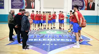 Çayırova Belediyesi Basketbol Takımı rakibine kapılarını açtı