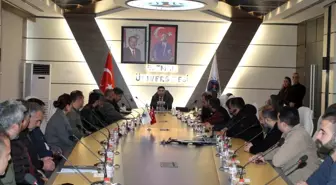 Deprem çalışmalarına destek veren personele teşekkür belgesi verildi