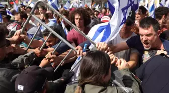 İsrail'de yargı reformu protestosunda polisten göstericilere sert müdahale