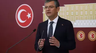 Özgür Özel, Başarır ve Türkkan'ın Dokunulmazlık Dosyalarının Görüşüleceği Toplantı Öncesinde, Fezlekelerin Dönem Sonuna Bırakılmasını Talep Etti