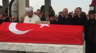 Yargıtay Onursal Cumhuriyet Başsavcısı Kanadoğlu için cenaze töreni