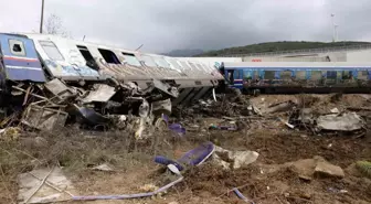 Yunanistan'daki tren kazası insan hatası kaynaklı olabilir