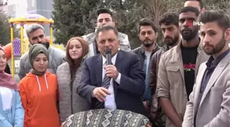 Burdur'da mahalle sakinleri 25 depremzedeye ev kurarak sıcak bir yuva sağladı