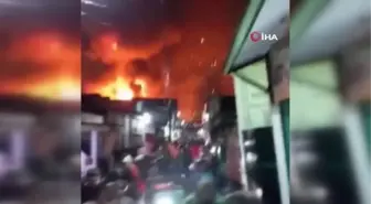 Endonezya'da akaryakıt deposunda yangın: 17 ölü