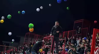 Pendikspor taraftarından depremzede çocuklar için örnek davranış