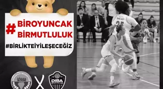 Turgutlu Belediyesi Kadın Basketbol Takımı'ndan Depremzedelere Destek