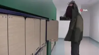 Okuldan çıkıp AFAD'a koşuyor: 17 yaşında AFAD gönüllüsü oldu