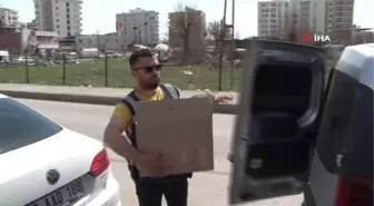 Depremde ailesini kaybeden küçük çocuğa doğum günü sürprizi