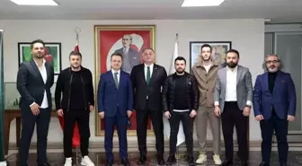 Giresunspor yönetiminden Vali Ünlü'ye ve Başkan Şenlikoğlu'na ziyaret