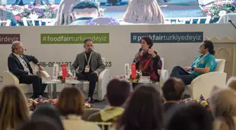 İzmir'de 'Deprem ve Dayanışma' Konuşuldu