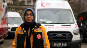 Enkaz altında açtığı damar yoluyla hayat kurtarmıştı o anları anlattı