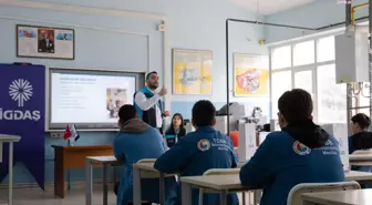'Okul Bitince İş Güvencesi' Hayali, Meslek Liseliler İçin Gerçek Oluyor: 'İgdaş Altın Bilezik Eğitim Programı' Başladı