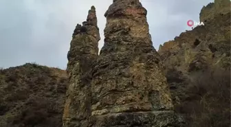 Uzundere'de ki peri bacaları Kapadokya'yı anımsatıyor