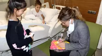 Dizi oyuncuları depremzede çocuklarını unutmadı