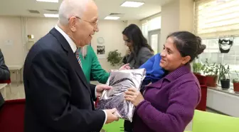 Yenimahalle Belediye Başkanı Yaşar, 8 Mart'ı Konukevi Misafirleri ile Kutladı