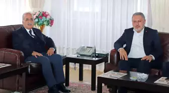 Duman'dan Rektör Çomaklı'ya ziyaret