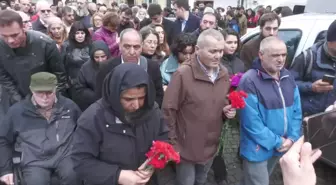 Berkin Elvan, Ölümünün 9'uncu Yılında Mezarı Başında Anıldı