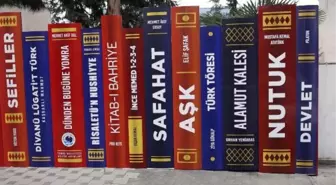OKUL DUVARINA 'KİTAP' KONSEPTİ