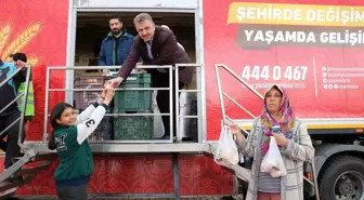 Gaziosmanpaşa Belediyesi deprem bölgesinde yaraları sarıyor