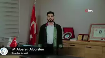 Sorgun Belediye Başkanı Ekinci ve belediye çalışanları İstiklal Marşı'nı okudu