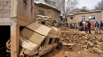 Bitlis'te sulama göleti taştı; tarım alanları zarar gördü