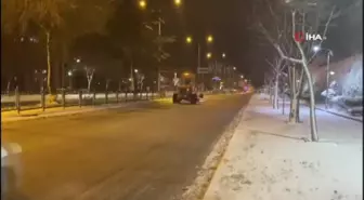 Yozgat Belediyesi ekipleri gece boyunca karla mücadelesini sürdürdü