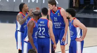 Anadolu Efes Play-Off hedefi için Partizan karşısında