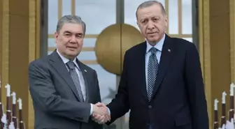 Cumhurbaşkanı Erdoğan, Türkmenistan Halk Maslahatı Başkanı Berdimuhamedov ile bir araya geldi