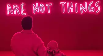 Kıvanç Tatlıtuğ'dan büyük jest! Eşi Başak Dizer ve oğlunun doğum tarihini vücuduna kazıdı