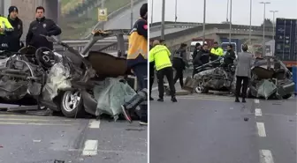 Önce bariyerlere sonra tıra çarptı! Beylikdüzü'nde hızla gelen otomobil iki kişiye mezar oldu