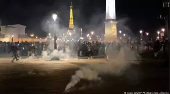 Paris'te emeklilik reformu protesto edildi: 200 gözaltı