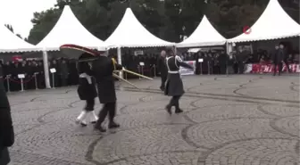 Çanakkale Şehitleri, Edirnekapı Şehitliği'nde törenle anıldı