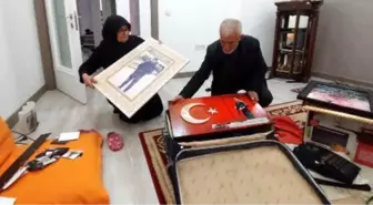 ÖLÜMÜ GÖZE ALIP, EVE GİREREK ŞEHİT EVLATLARINDAN KALAN HATIRALARI ÇIKARDILAR