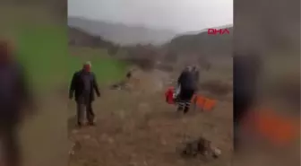 ŞARAMPOLE DEVRİLEN TRAKTÖRÜN ALTINDA KALAN ÇİFTÇİ ÖLDÜ