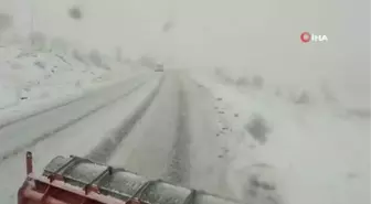 Tunceli-Erzincan arası zincirsiz tırlara kapatıldı