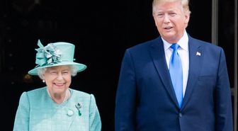 Donald Trump: 'Kraliçe II. Elizabeth bana yalakalık yapardı!'