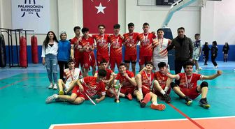 İki takım iki kupa